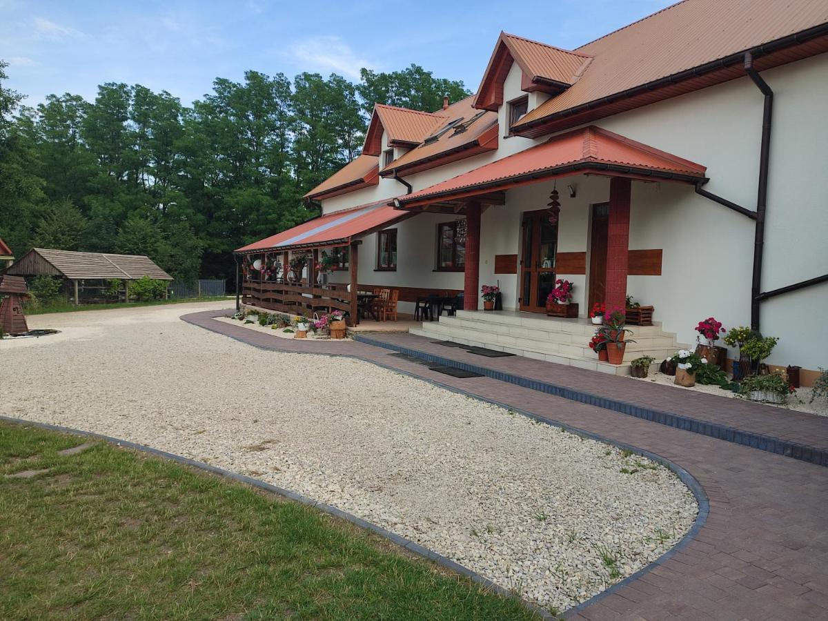 Agrowczasy Nad Stawem Gartatowice Exterior foto